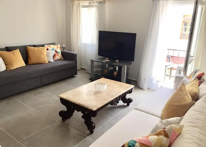 Bodrum-turgutreis Merkezde Plaja 50 Metre Uzaklikta 1 Ve 2 Numarali Daireler アパート *