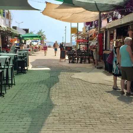 アパート Bodrum-turgutreis Merkezde Plaja 50 Metre Uzaklikta 1 Ve 2 Numarali Daireler *