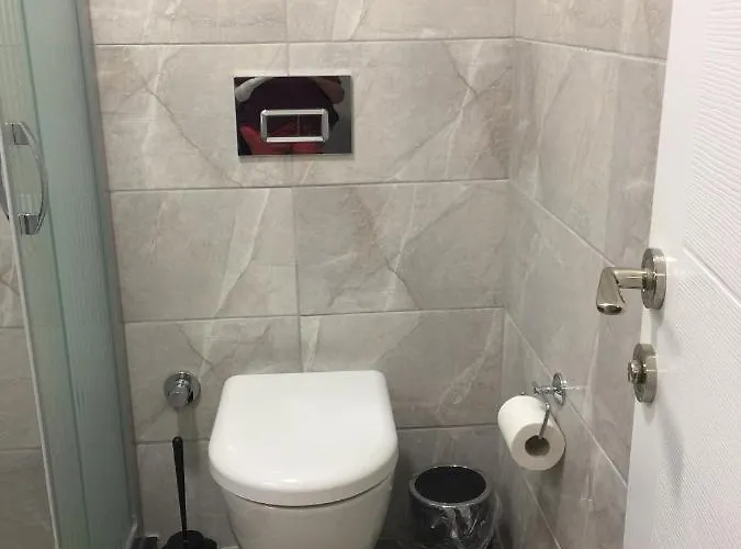 Apartmán Bodrum-turgutreis Merkezde Plaja 50 Metre Uzaklikta 1 Ve 2 Numarali Daireler