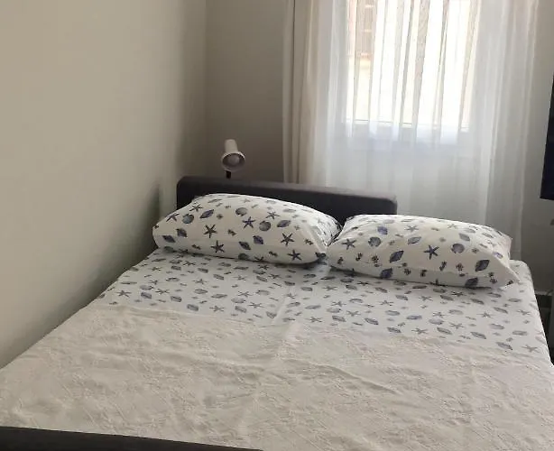 Bodrum-turgutreis Merkezde Plaja 50 Metre Uzaklikta 1 Ve 2 Numarali Daireler Apartmán