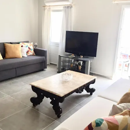 Bodrum-turgutreis Merkezde Plaja 50 Metre Uzaklikta 1 Ve 2 Numarali Daireler