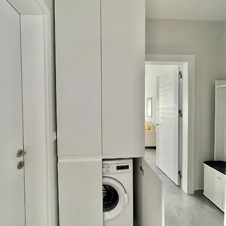 Apartament Bodrum-turgutreis Merkezde Plaja 50 Metre Uzaklikta 1 Ve 2 Numarali Daireler *