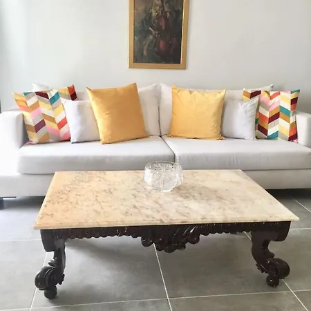 Bodrum-turgutreis Merkezde Plaja 50 Metre Uzaklikta 1 Ve 2 Numarali Daireler Appartement Bodrum