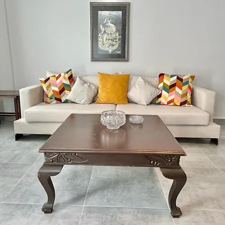 Bodrum-turgutreis Merkezde Plaja 50 Metre Uzaklikta 1 Ve 2 Numarali Daireler Appartement