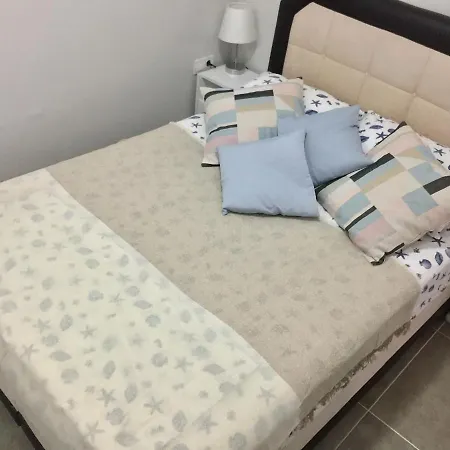 Bodrum-turgutreis Merkezde Plaja 50 Metre Uzaklikta 1 Ve 2 Numarali Daireler Appartement Bodrum